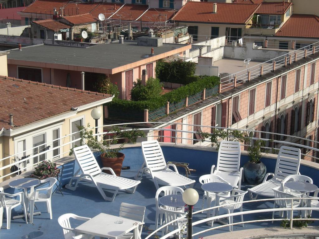 Hotel Belvedere Санремо Экстерьер фото