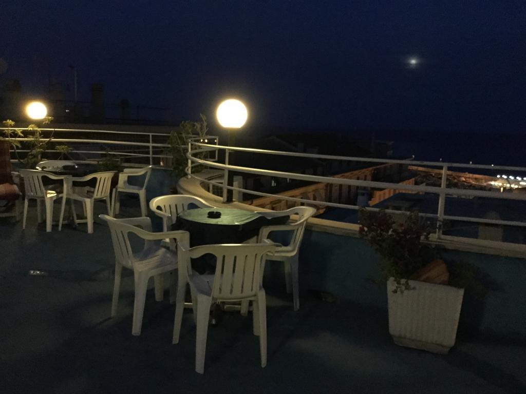Hotel Belvedere Санремо Экстерьер фото