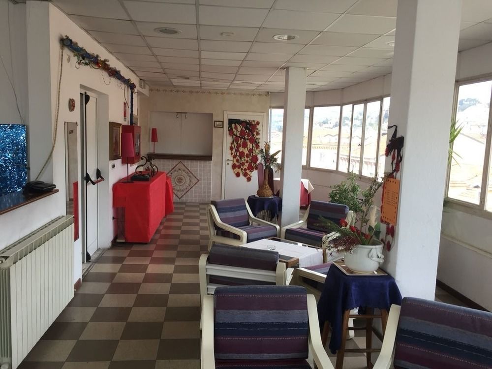 Hotel Belvedere Санремо Экстерьер фото