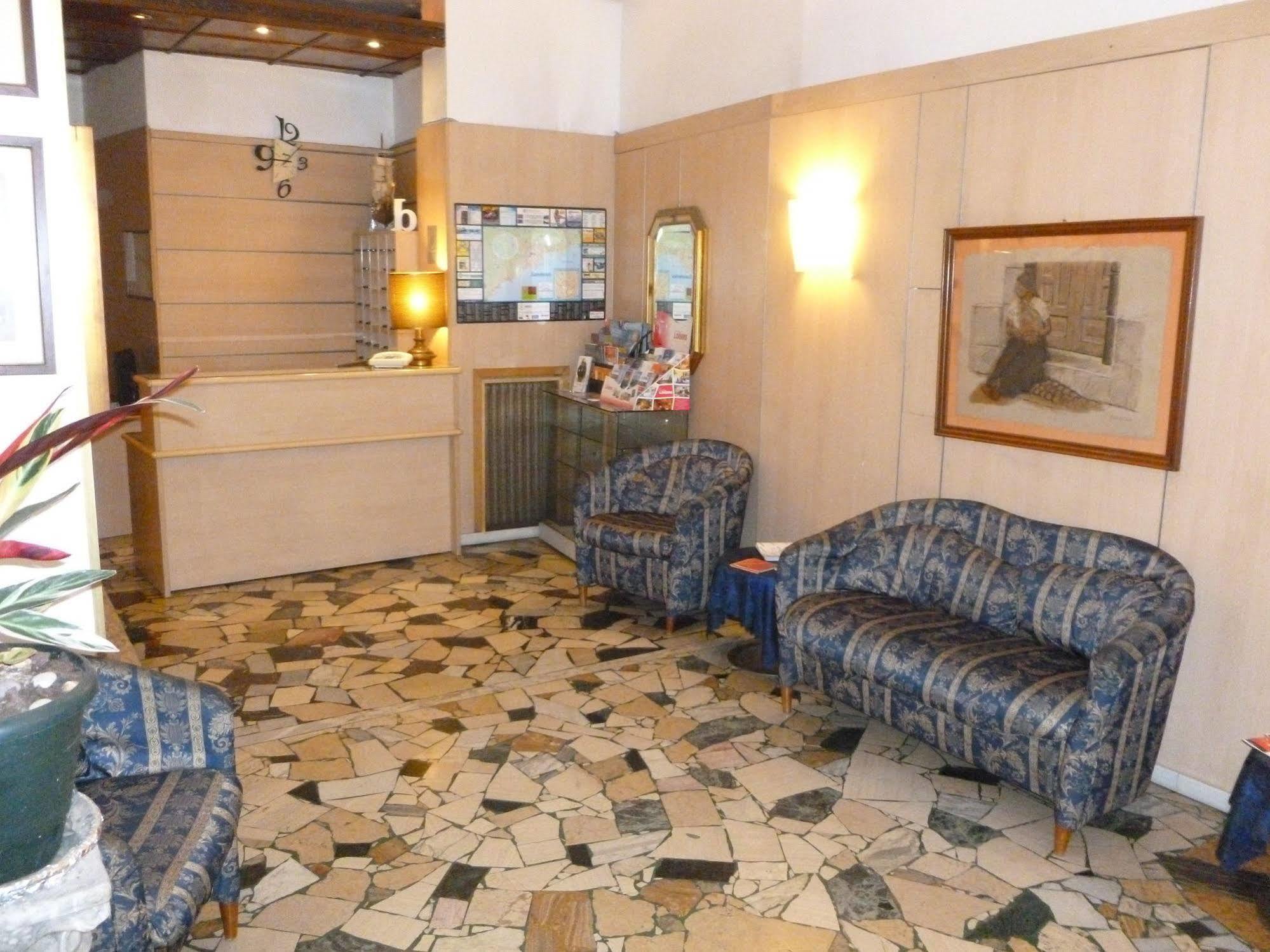 Hotel Belvedere Санремо Экстерьер фото