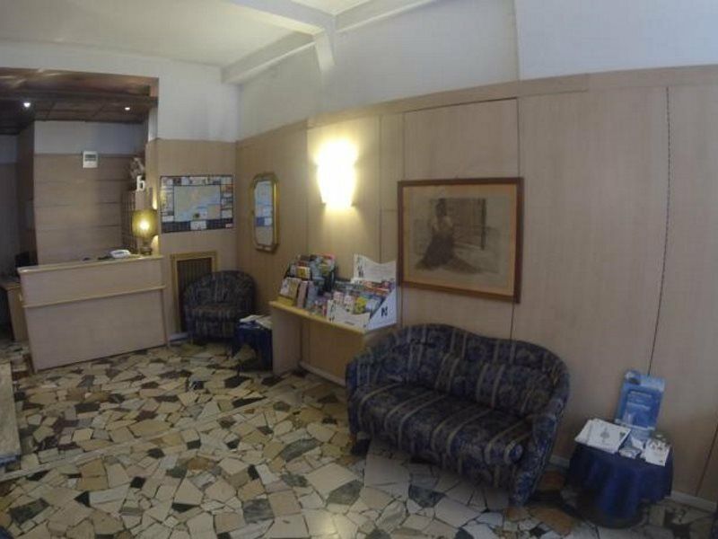 Hotel Belvedere Санремо Экстерьер фото